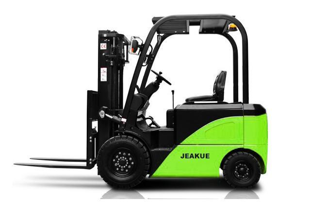 四支點電動叉車